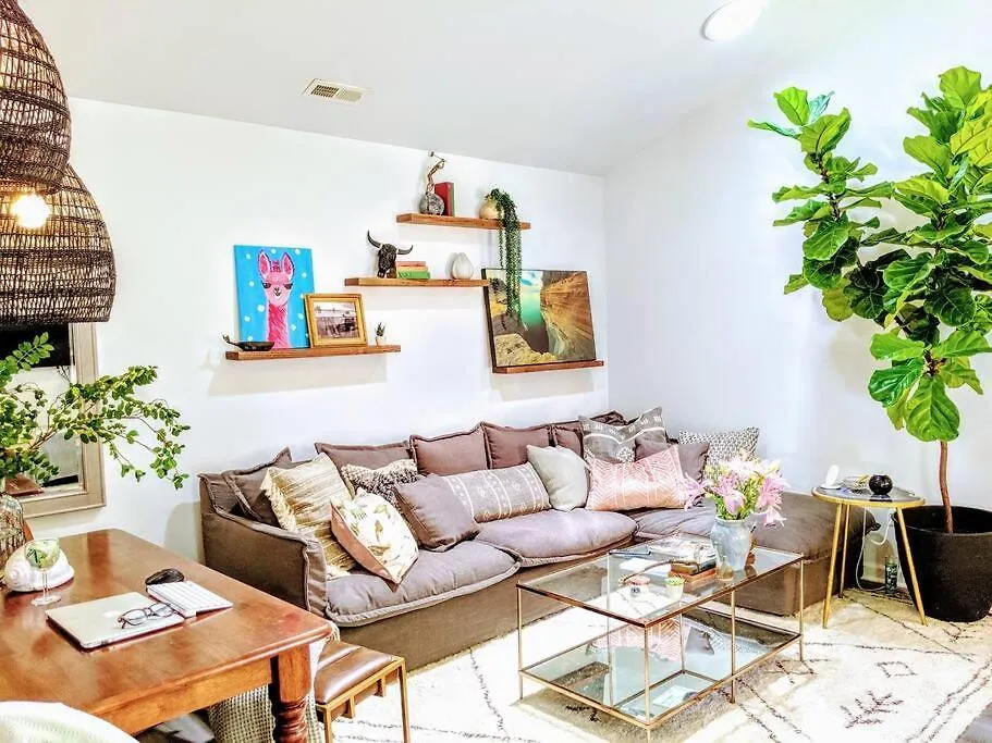 Casa de Férias Rare Downtown Matthews Walk 2 Shops Restauraunts Hike Clt 2 Bedroom Not 3Br Charlotte